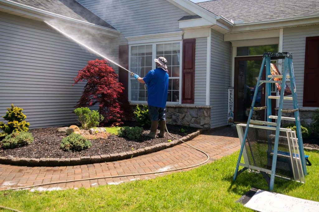 Professional Pressure Washing Services in Irvine, CA image
